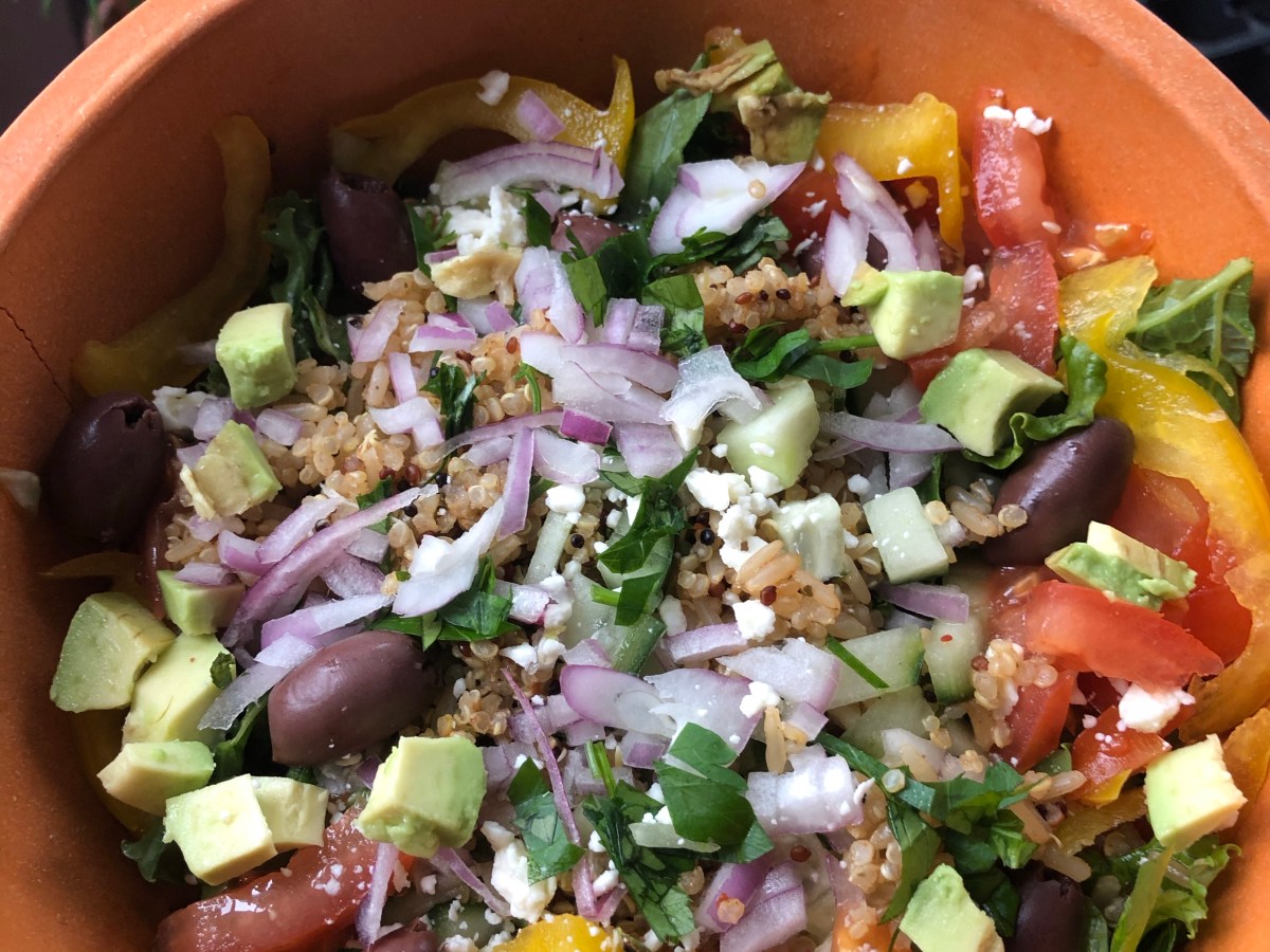 Super Easy Mediterranean Style&nbsp;Salad!